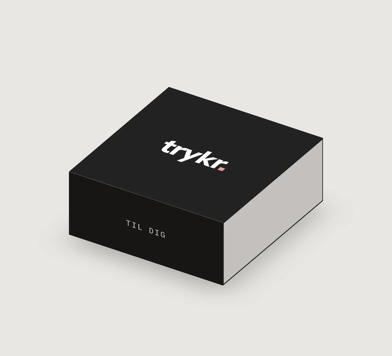 Æske med en trykt banderole med logo